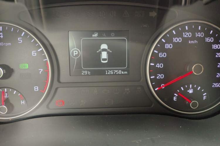 Used Kia K5 2016 2.0L Automatic GLS Odometer Close Up