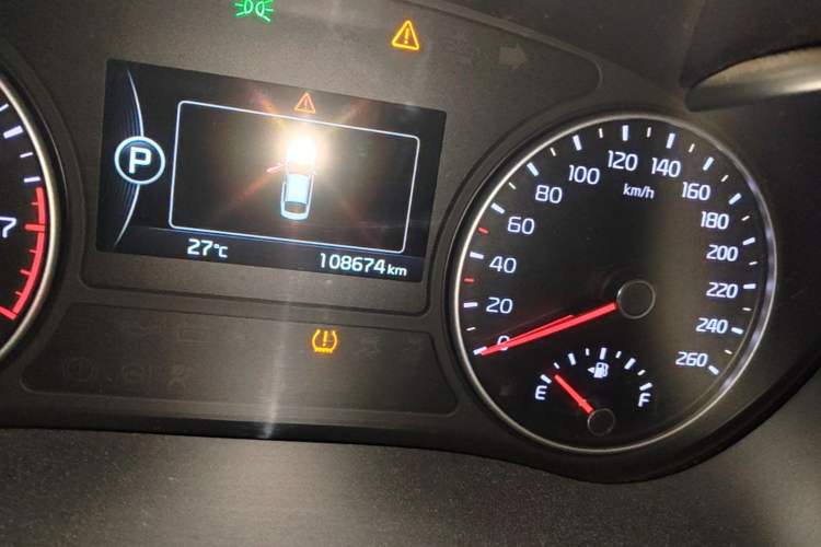 Used Kia K5 2016 2.0L Automatic LUX Odometer Close Up