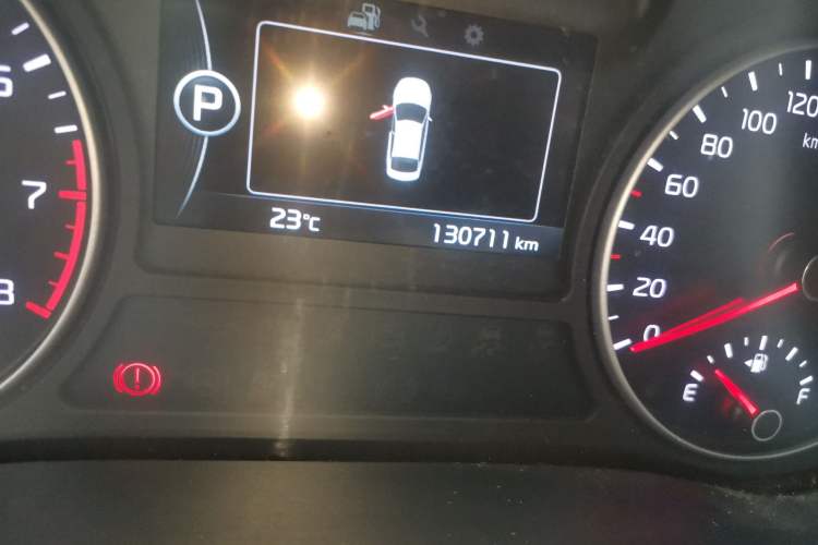 Used Kia K5 2016 2.0L Automatic LUX Odometer Close Up
