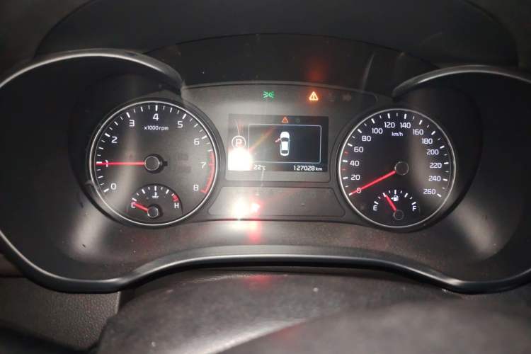 Used Kia K5 2016 2.0L Automatic PRM Odometer Close Up