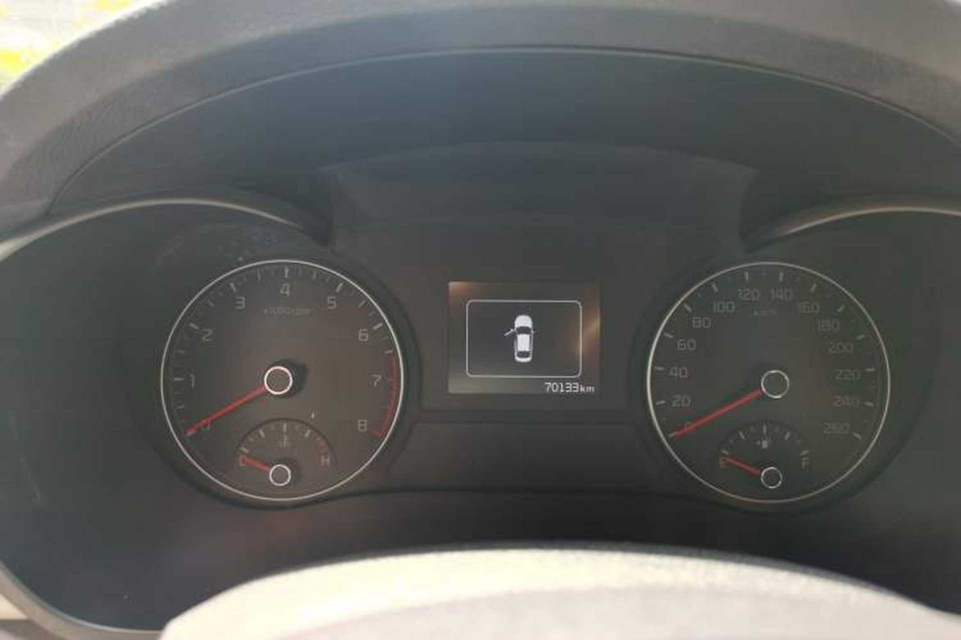 Used Kia K5 2016 1.6T Automatic LUX Odometer Close Up