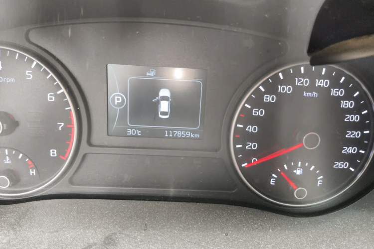 Used Kia K5 2016 1.6T Automatic LUX Odometer Close Up