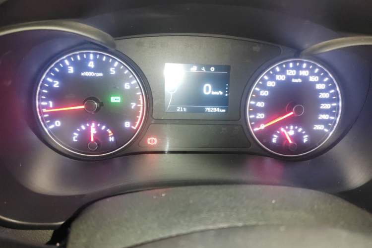 Used Kia K5 2016 1.6T Automatic LUX Odometer Close Up