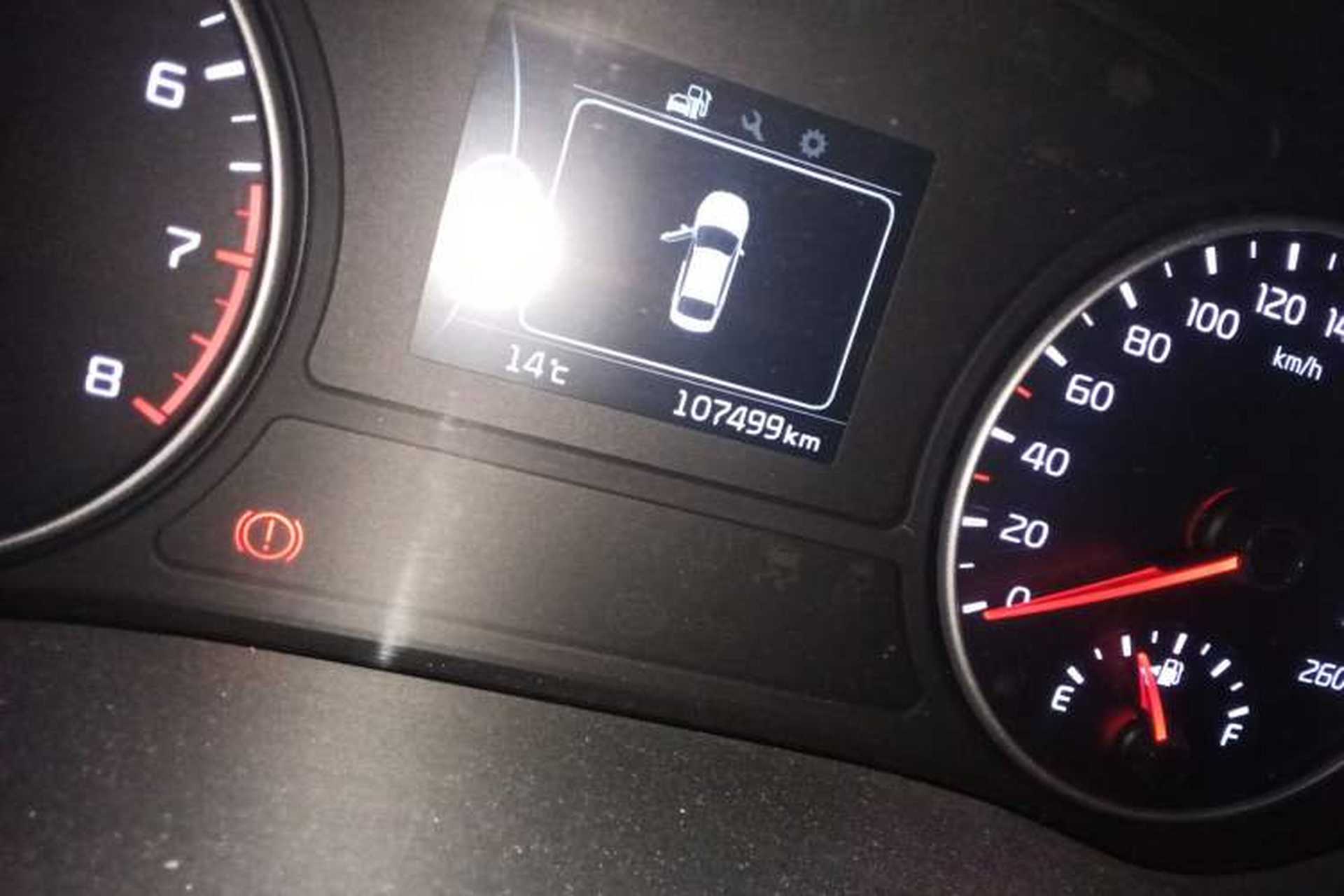 Used Kia K5 2016 2.0L Automatic GLS Odometer Close Up