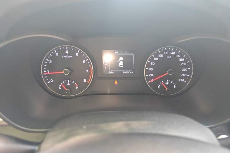 Used Kia K5 2016 1.6T Automatic LUX Odometer Close Up