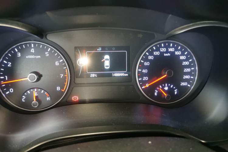 Used Kia K5 2016 2.0L Automatic LUX Odometer Close Up