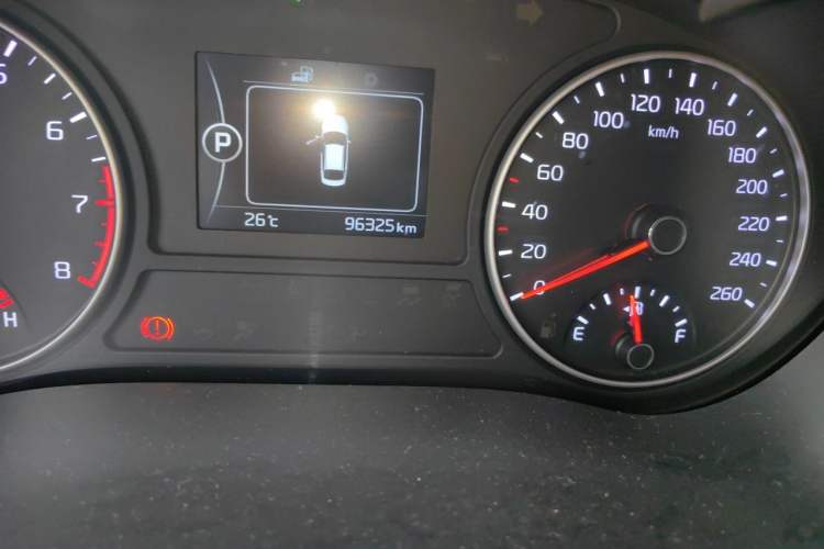 Used Kia K5 2016 1.6T Automatic LUX Odometer Close Up