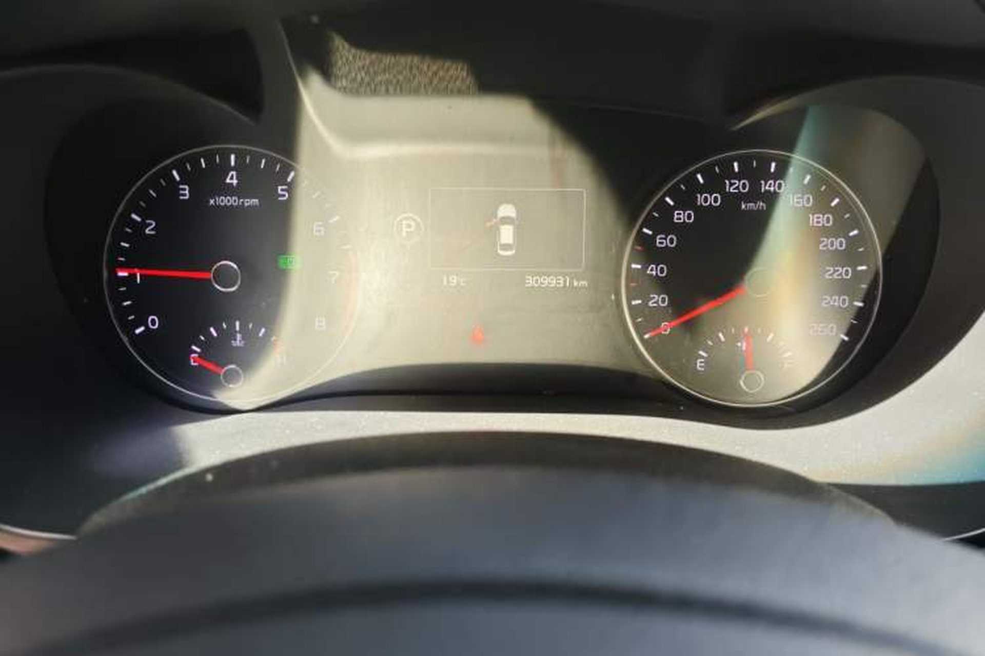 Used Kia K5 2016 2.0L Automatic LUX Odometer Close Up