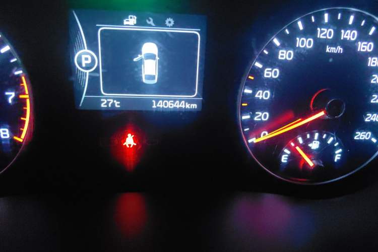 Used Kia K5 2016 1.6T Automatic LUX Odometer Close Up