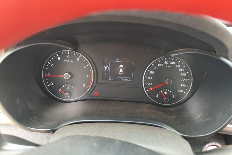 Used Kia K5 2016 1.6T Automatic LUX Odometer Close Up