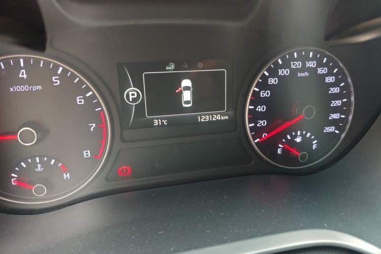 Used Kia K5 2016 2.0L Automatic LUX Odometer Close Up