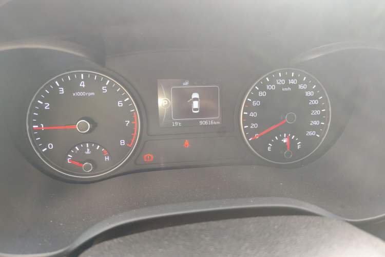 Used Kia K5 2016 1.6T Automatic LUX Odometer Close Up