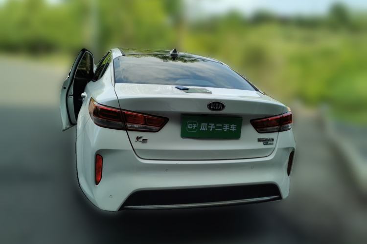 Used Kia K5 2016 2.0L Hybrid GLS Rear
