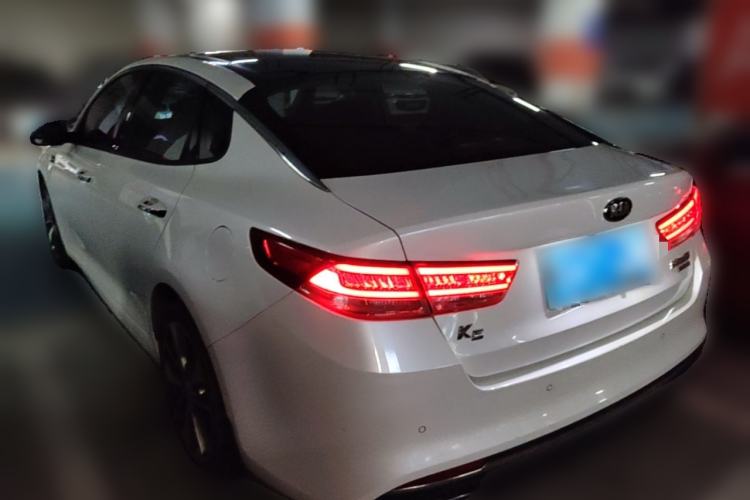 Used Kia K5 2016 2.0L Automatic LUX Rear Left 45 Deg