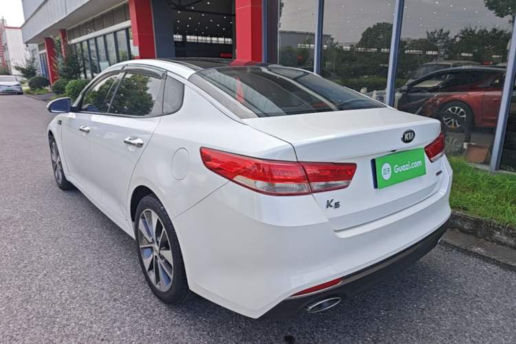 Used Kia K5 2016 2.0L Automatic LUX Rear Left 45 Deg