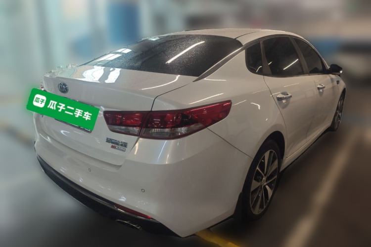 Used Kia K5 2016 2.0L Automatic LUX Rear Right 45 Deg