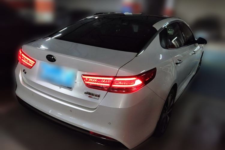 Used Kia K5 2016 2.0L Automatic LUX Rear Right 45 Deg