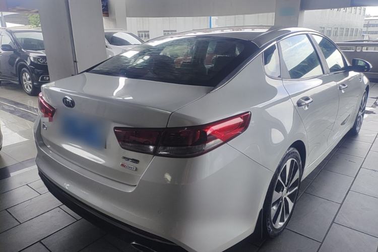 Used Kia K5 2016 2.0L Automatic LUX Rear Right 45 Deg