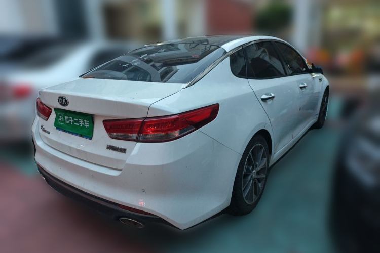 Used Kia K5 2016 2.0L Automatic LUX Rear Right 45 Deg