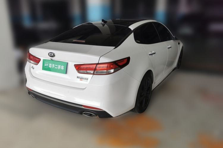 Used Kia K5 2016 2.0L Automatic LUX Rear Right 45 Deg