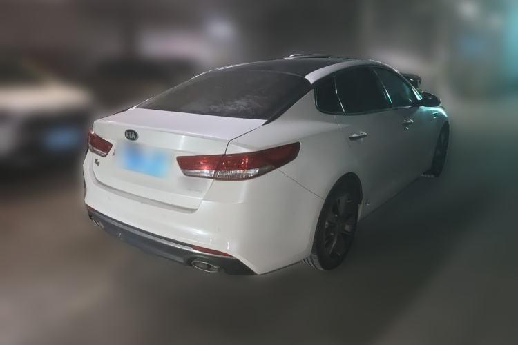 Used Kia K5 2016 2.0L Automatic LUX Rear Right 45 Deg