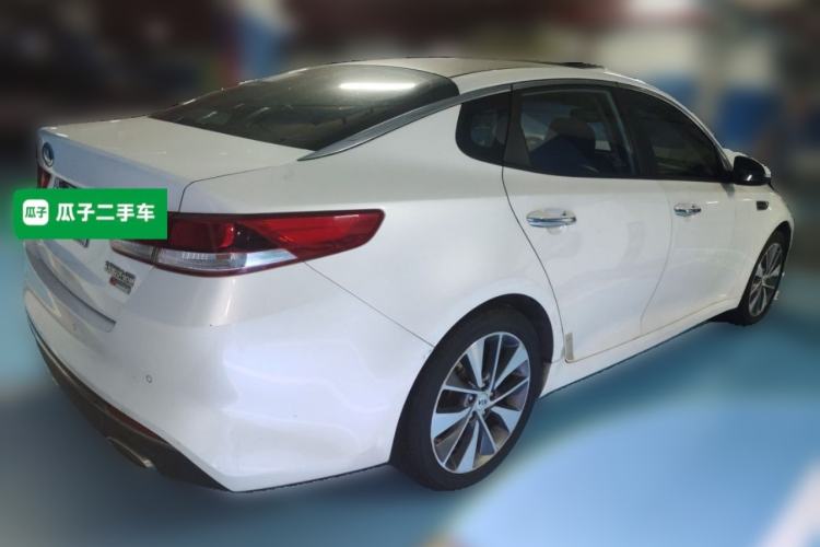 Used Kia K5 2016 2.0L Automatic LUX Rear Right 45 Deg