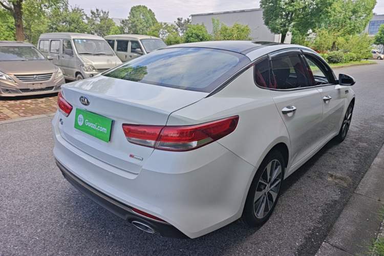 Used Kia K5 2016 2.0L Automatic LUX Rear Right 45 Deg
