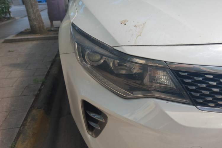 Used Kia K5 2016 1.6T Automatic LUX Right Front Headlight