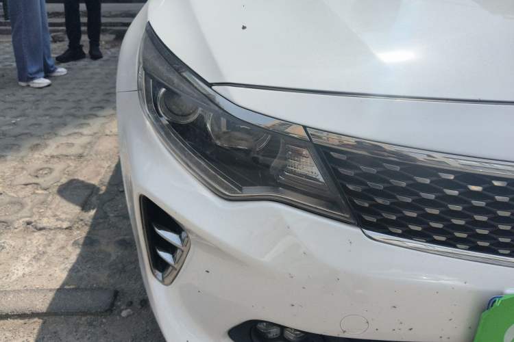 Used Kia K5 2016 1.6T Automatic LUX Right Front Headlight