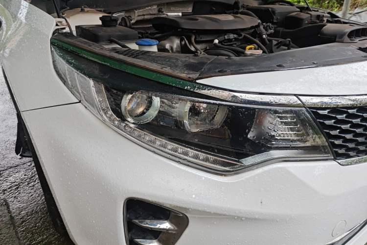 Used Kia K5 2016 1.6T Automatic LUX Right Front Headlight