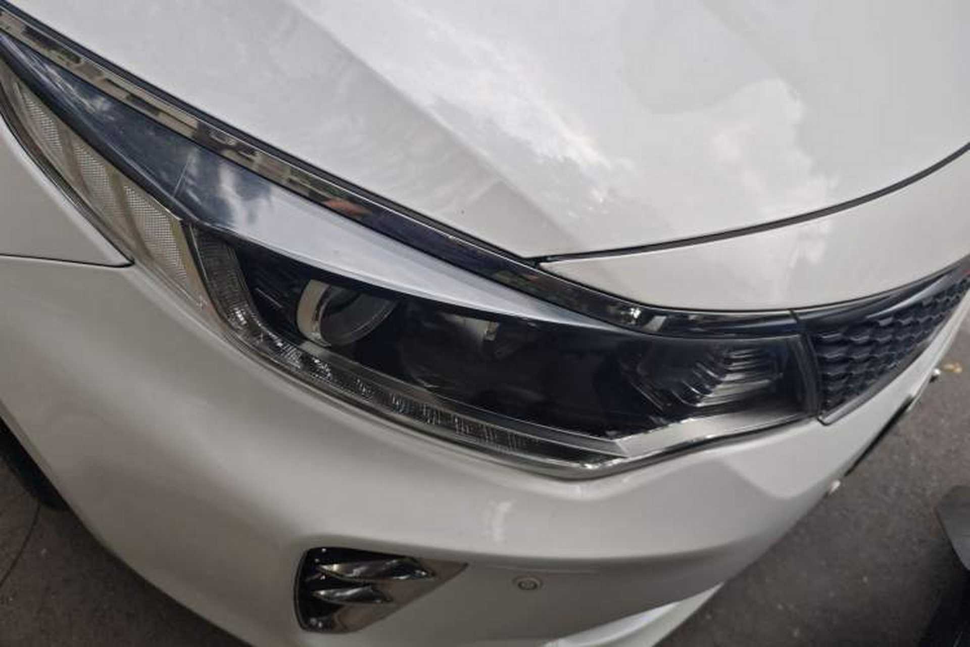 Used Kia K5 2016 1.6T Automatic LUX Right Front Headlight