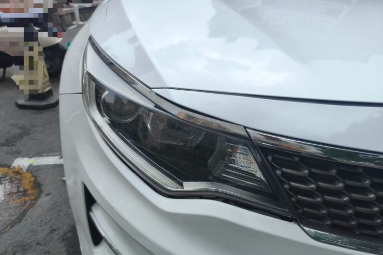 Used Kia K5 2016 2.0L Automatic GL Right Front Headlight