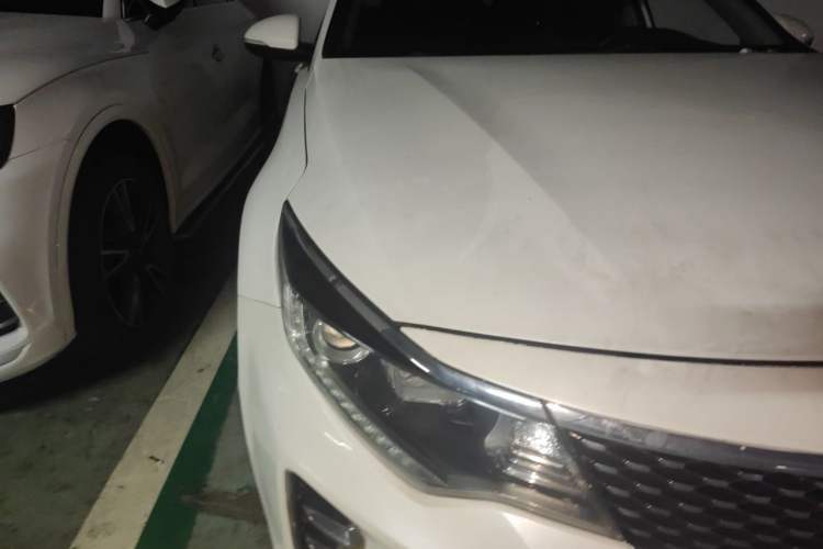 Used Kia K5 2016 1.6T Automatic LUX Right Front Headlight