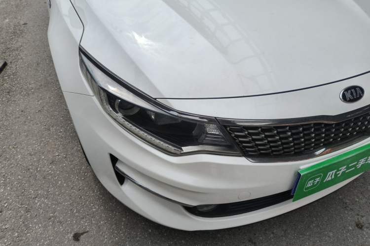 Used Kia K5 2016 2.0L Automatic GL Right Front Headlight