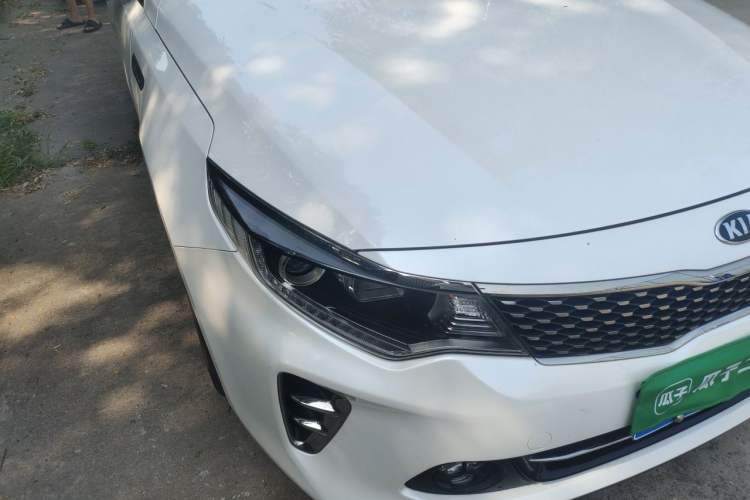 Used Kia K5 2016 1.6T Automatic LUX Right Front Headlight