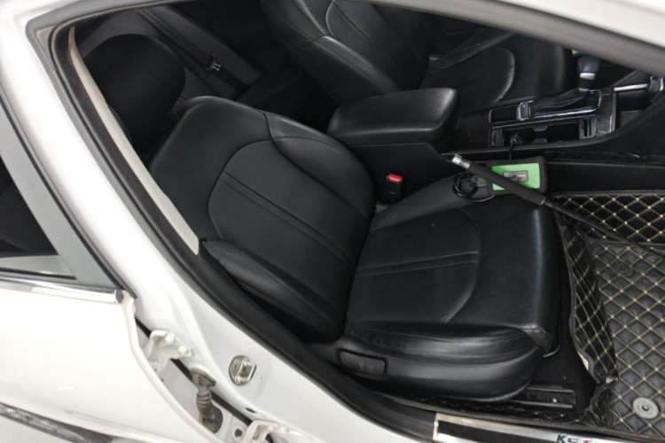 Used Kia K5 2016 2.0L Automatic GLS Right Front Seat