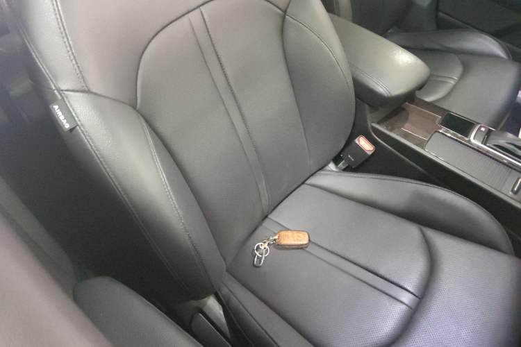 Used Kia K5 2016 1.6T Automatic LUX Right Front Seat