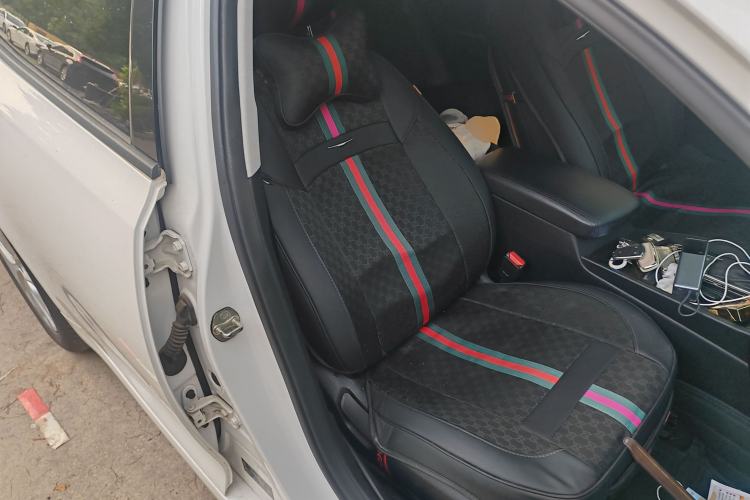 Used Kia K5 2016 1.6T Automatic LUX Right Front Seat