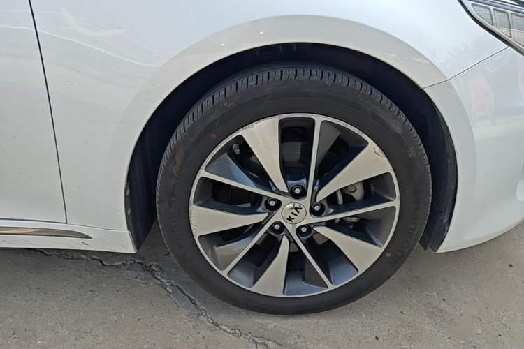 Used Kia K5 2016 2.0L Automatic PRM Right Front Wheel Hub
