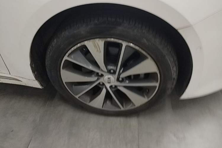 Used Kia K5 2016 2.0L Automatic PRM Right Front Wheel Hub