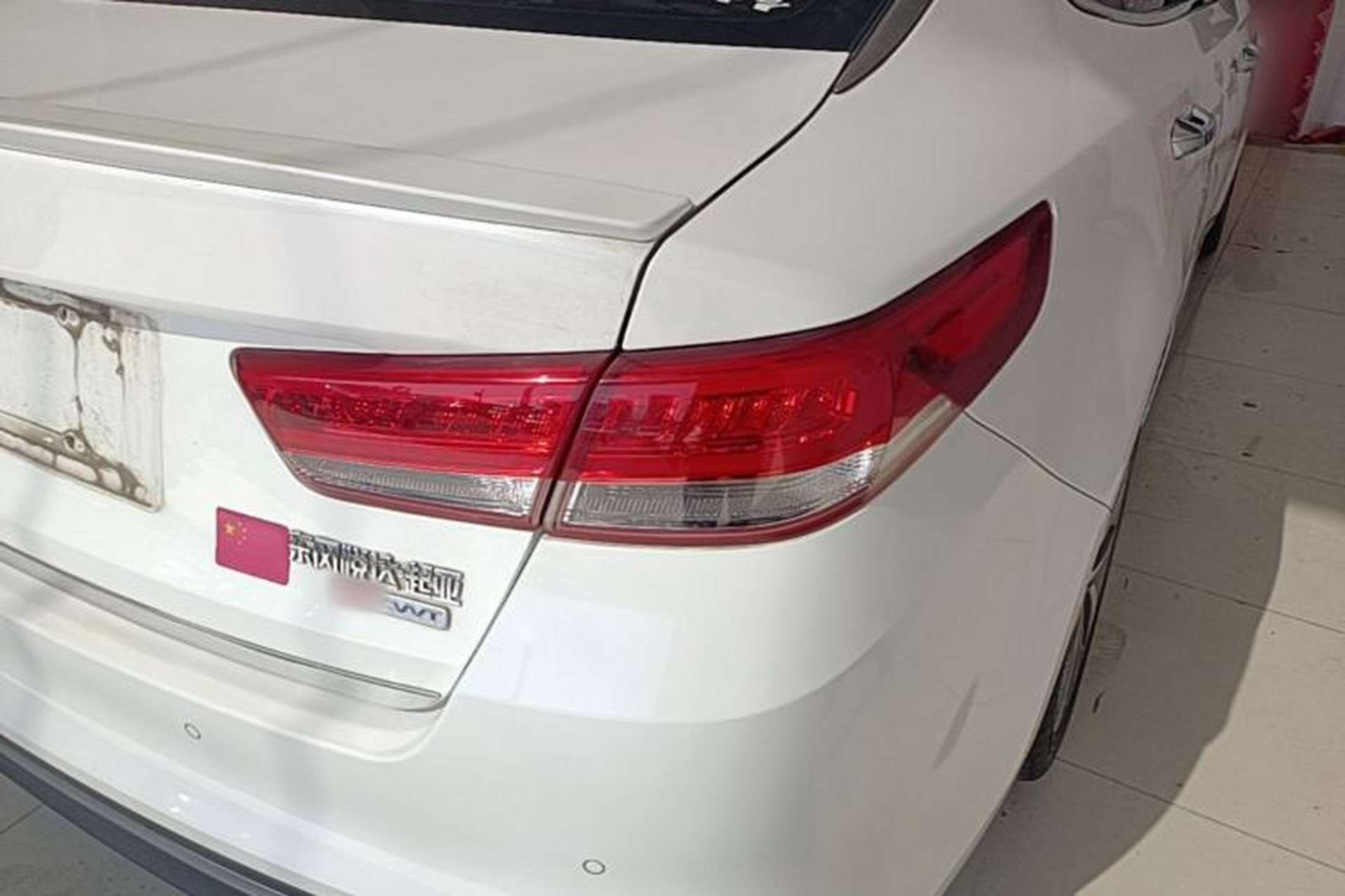 Used Kia K5 2016 2.0L Automatic LUX Right Rear Taillight