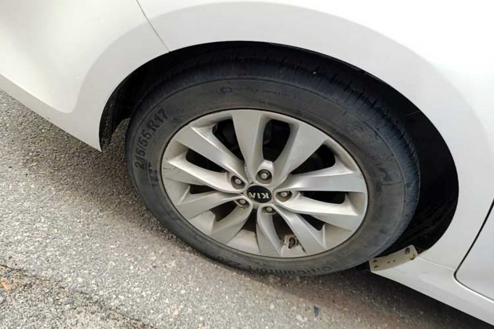Used Kia K5 2016 1.6T Automatic LUX Right Rear Wheel Hub