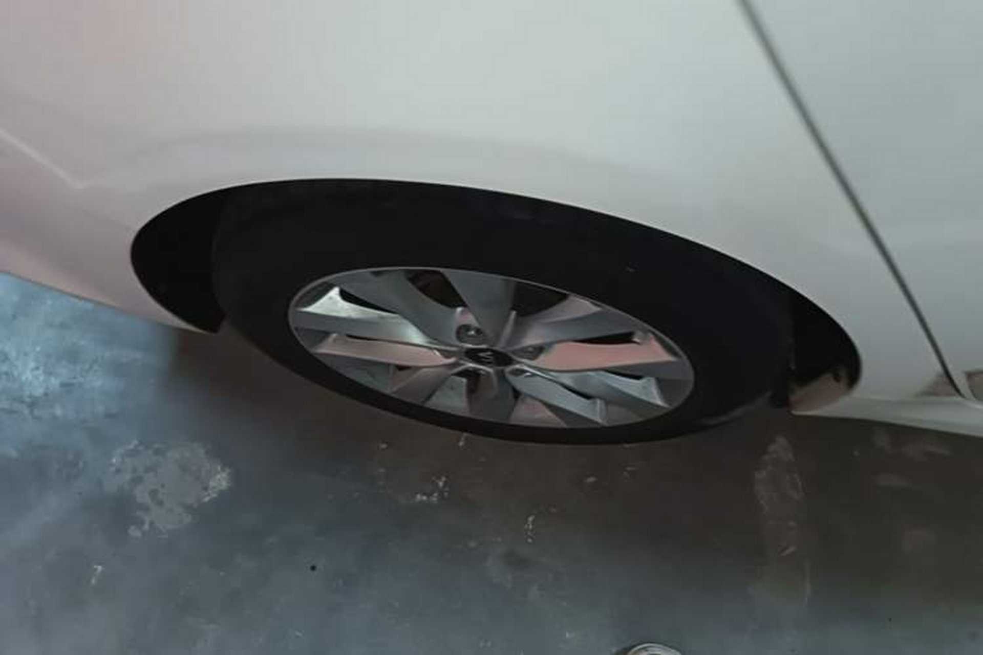 Used Kia K5 2016 1.6T Automatic LUX Right Rear Wheel Hub