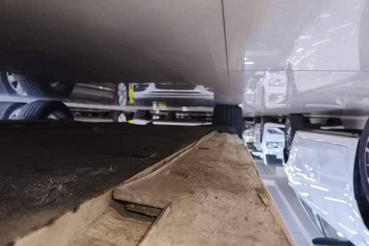Used Kia K5 2016 1.6T Automatic LUX Right Side Sill