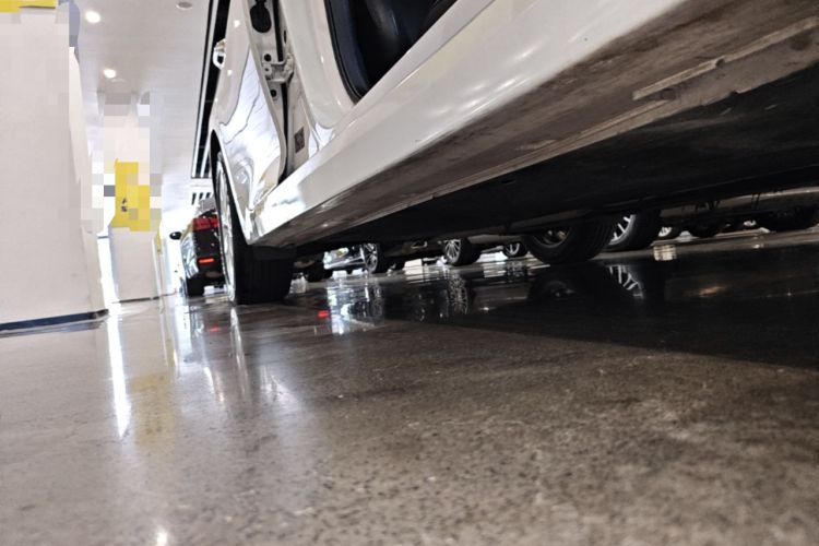 Used Kia K5 2016 1.6T Automatic LUX Right Side Sill