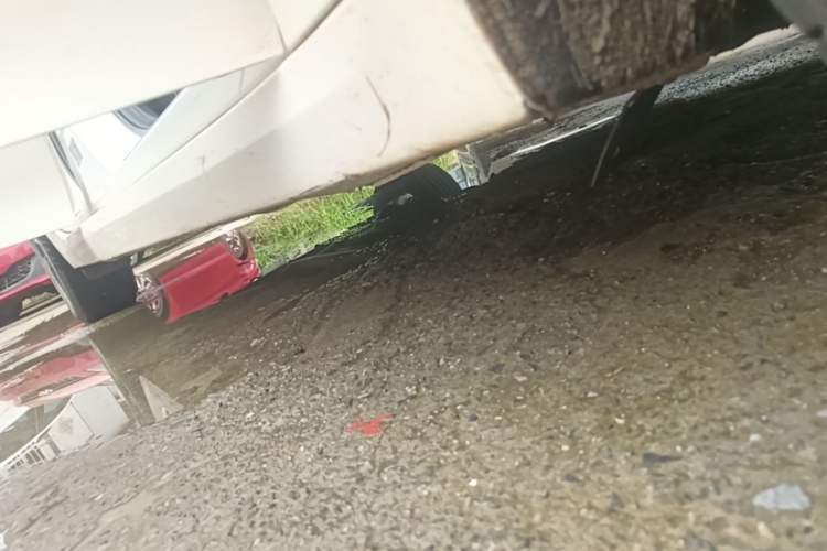 Used Kia K5 2016 1.6T Automatic LUX Right Side Sill