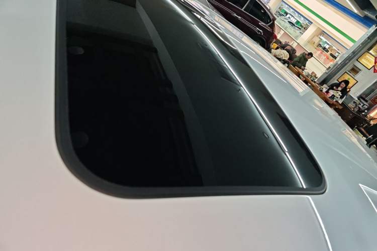 Used Kia K5 2016 2.0L Automatic GLS Roof