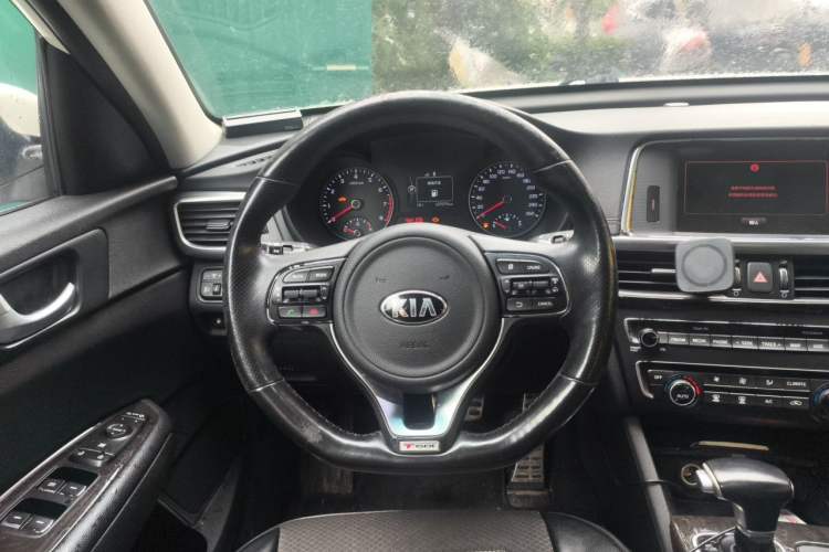 Used Kia K5 2016 1.6T Automatic LUX Steering Wheel