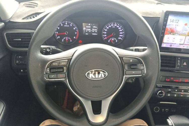 Used Kia K5 2016 2.0L Automatic GL Steering Wheel
