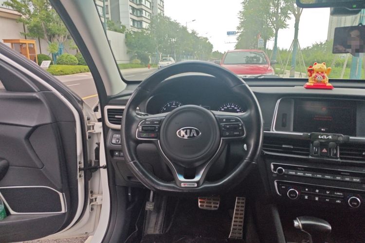 Used Kia K5 2016 1.6T Automatic LUX Steering Wheel